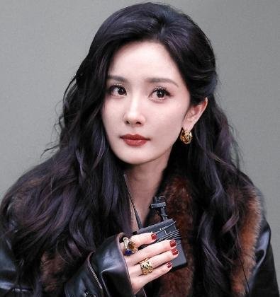 网传杨幂给赵丽颖的电影包场，本人回应了！