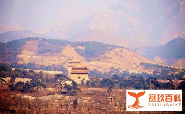 他是大明第一官，拜太师又是镇国公，其他身份更吓人！