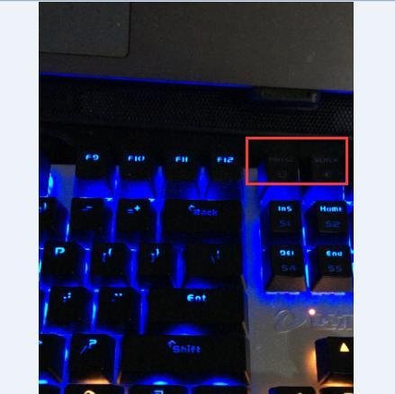狼蛛键盘怎么调跑马灯