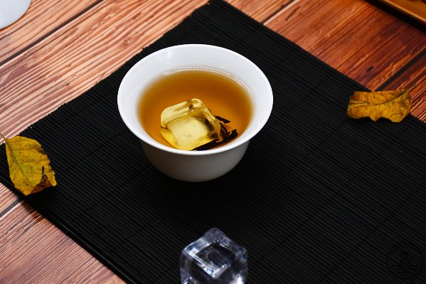 孩子和后妈第一次见面送什么好？
