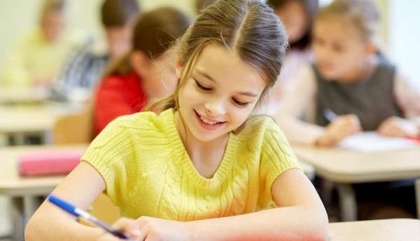 关于拟出新规“深圳中小学拟延后两个课时放学”的观点
