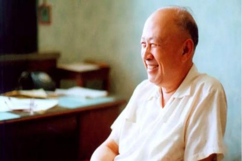 中国杰出人物手抄报内容
