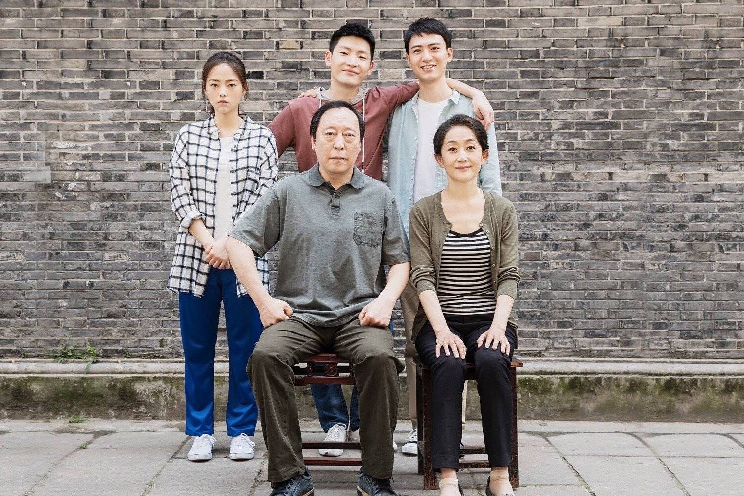 《都挺好》中的保姆真的是为了骗苏大强的钱吗?生活中这样的事例多不多?