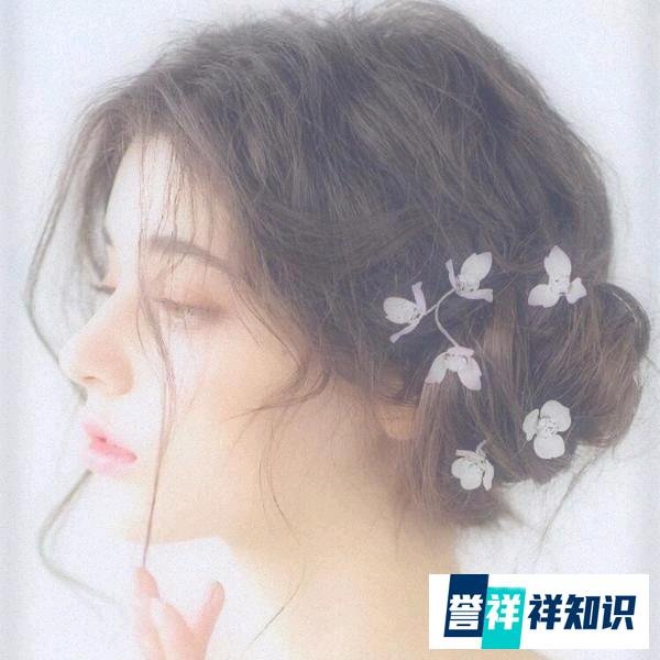 爱笑的女孩一定开心吗？