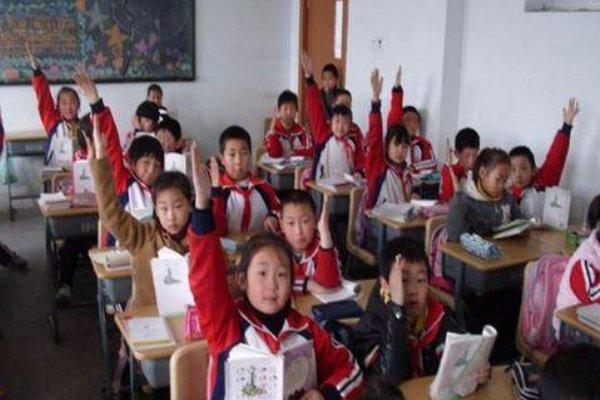 缄舌闭口的意思