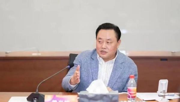 听到要新开150家万平大店后，国美电器CEO离职了