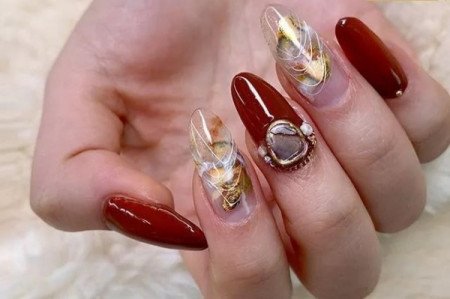 在哪里学美容美甲化妆学校好呢