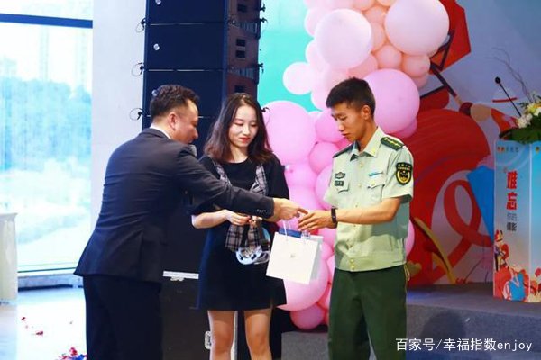 男友是兵哥哥,一年才见一面,这时候你们见面会很紧张吗?为什么?