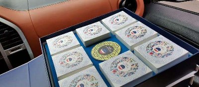 黄牛将贵州茅台月饼炒到了658元,为什么还是有人抢购呢?