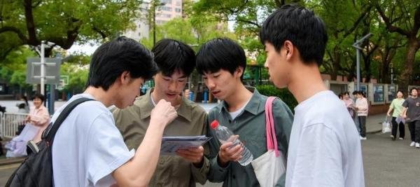 歹竹出好笋,长沙四胞胎高考成绩优秀却遭网友质疑