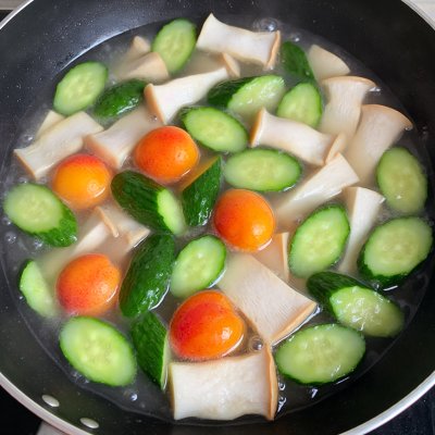 黄瓜和杏鲍菇能在一起煮汤吗