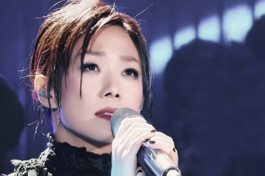 铿锵玫瑰歌词