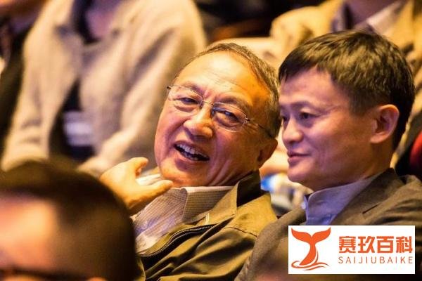 马云在美国演讲，柳传志激动到发千字文点赞，原来背后是有原因的
