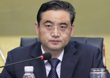 青海省原副省长文国栋被提起公诉，他犯了什么错误？